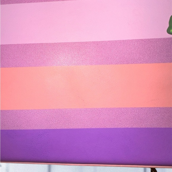 Disney Loungefly Tangled Cake bag and Card holder - Picture 7 of 7